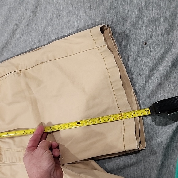 EUC men beige #medium shorts - Picture 4 of 11